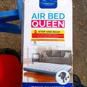 Brand new still in brand new condition  air mattre